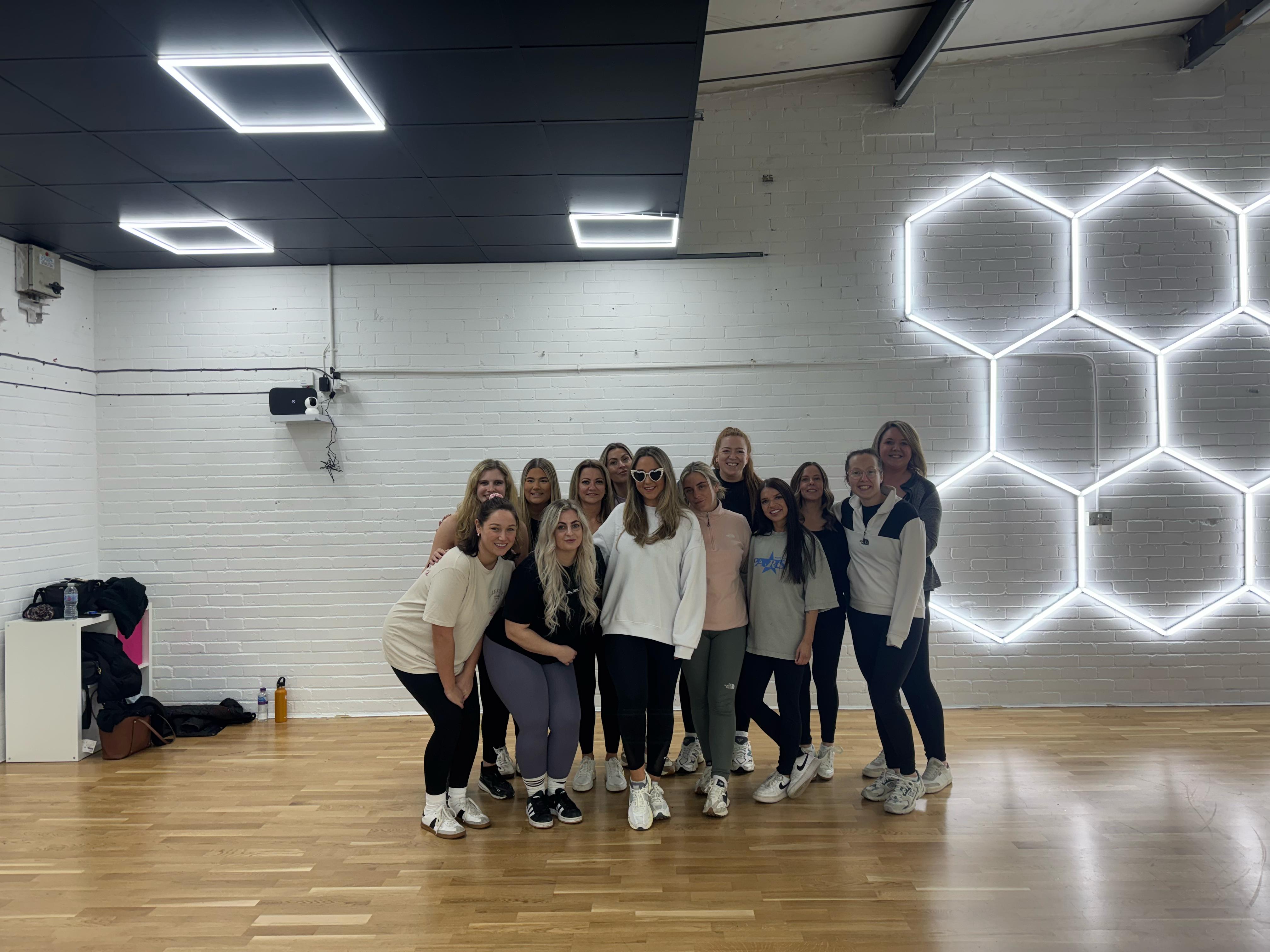 90s themed hen do dance class Leeds - hen party celebrating with boy band choreography and professional instructor