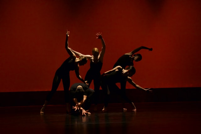 Contemporary dance classes in Leeds