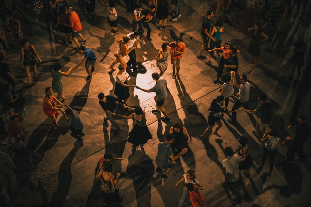 Salsa dance classes in Leeds
